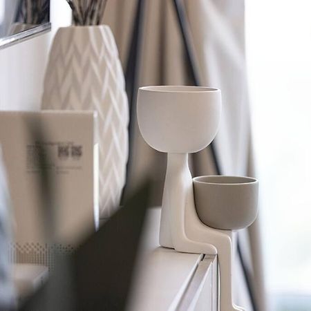 Chic 2 Bed Near Trade Centre With 5 Star Amenities Dubai Exterior foto