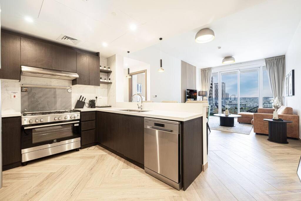 Chic 2 Bed Near Trade Centre With 5 Star Amenities Dubai Exterior foto