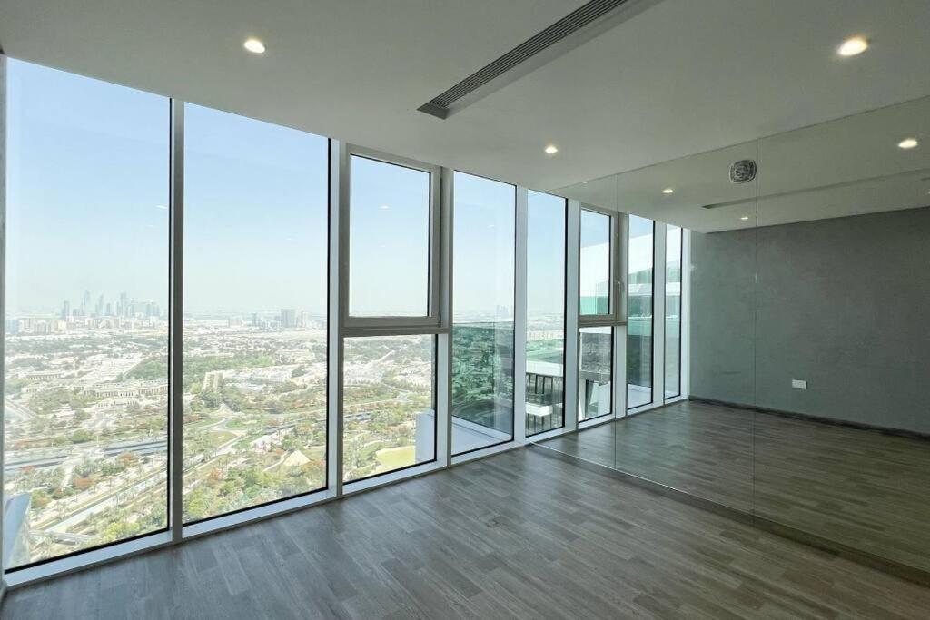 Chic 2 Bed Near Trade Centre With 5 Star Amenities Dubai Exterior foto